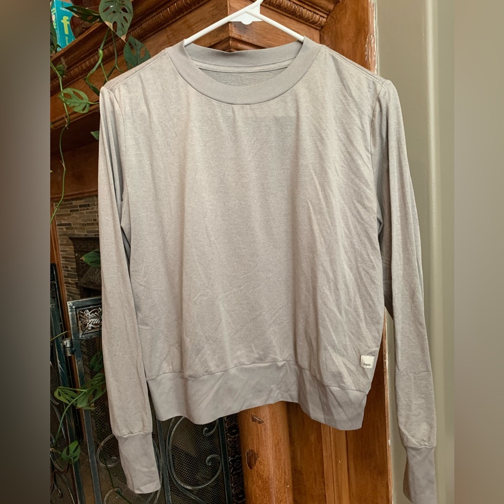 Vuori women’s halo long sleeve size small
